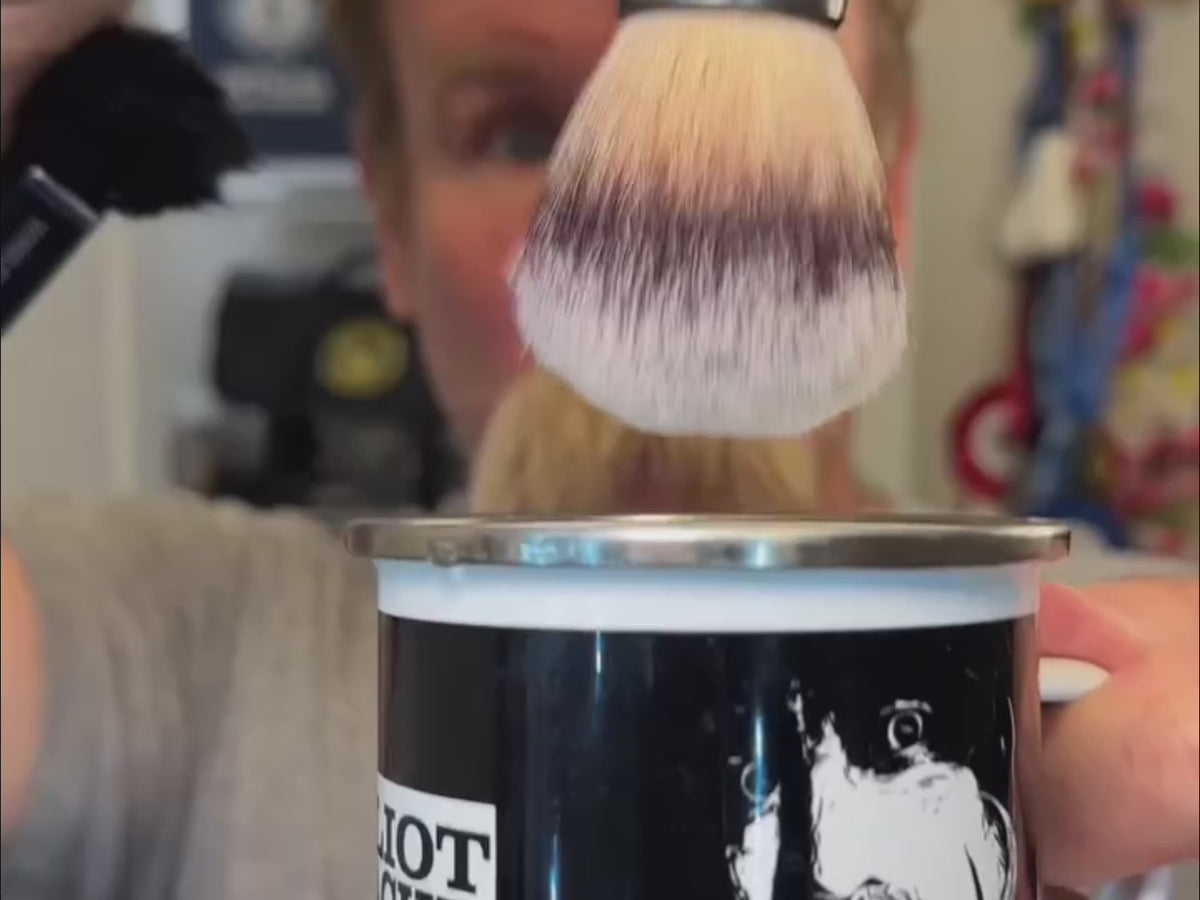 Warrior Kingdom shaving cream application demo                                         